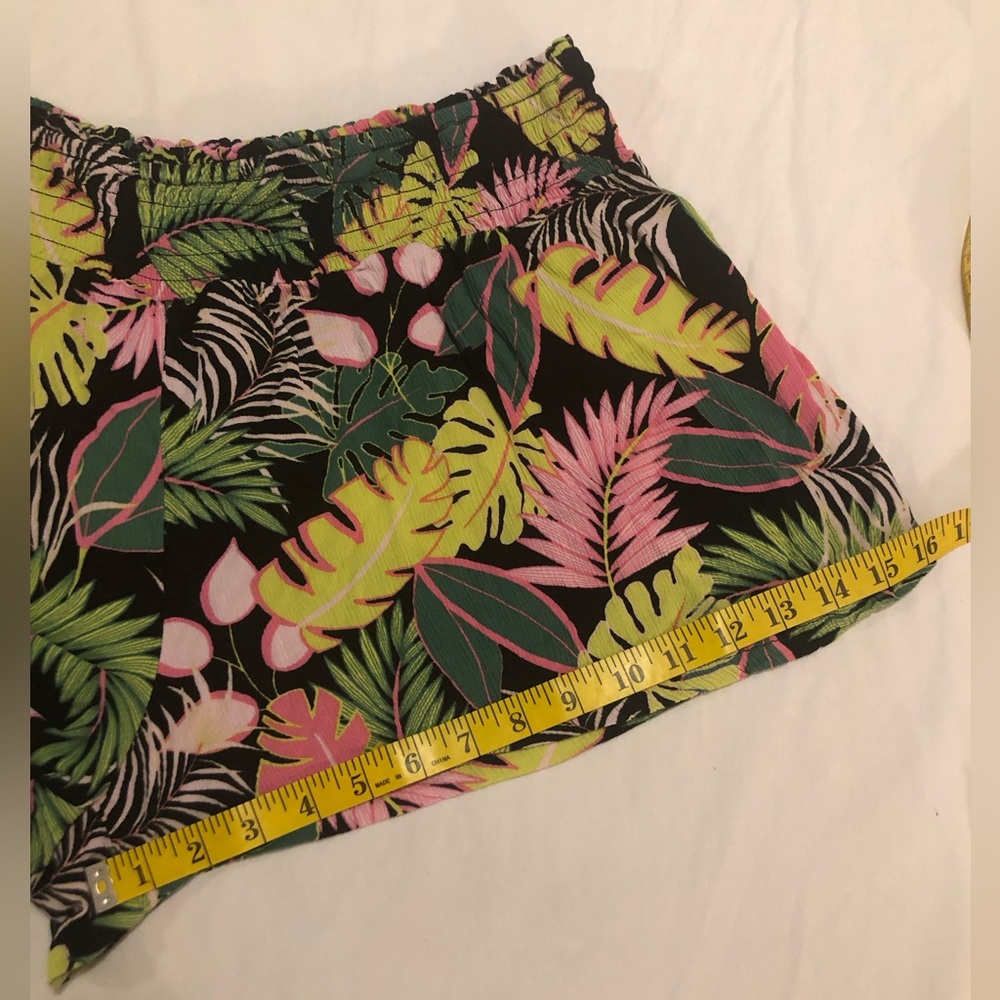 Scoop Hawaiian print shorts, XL 16-18 - Picture 7 of 11